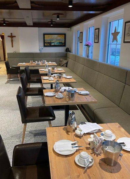Foto: Restaurant Wohnzimmer │ Hotel Aloisia │Bruckdorf