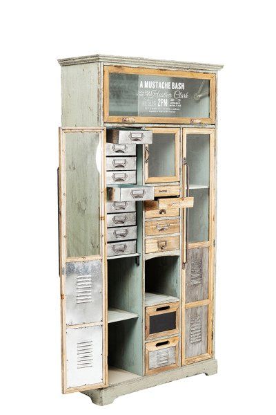 Schrank Barber Shop